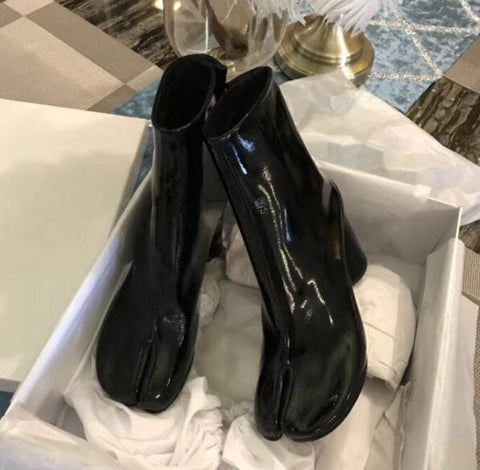 Tabi Split-toe Women Heeled Boots