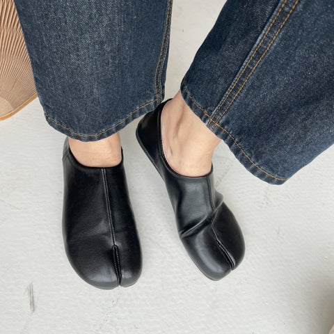 Tabi Shoes