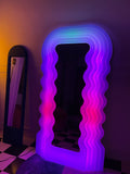 Wavy Mirror