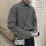 WM Relaxed Striped Turtleneck