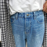 Classic High Waisted 90s Jeans
